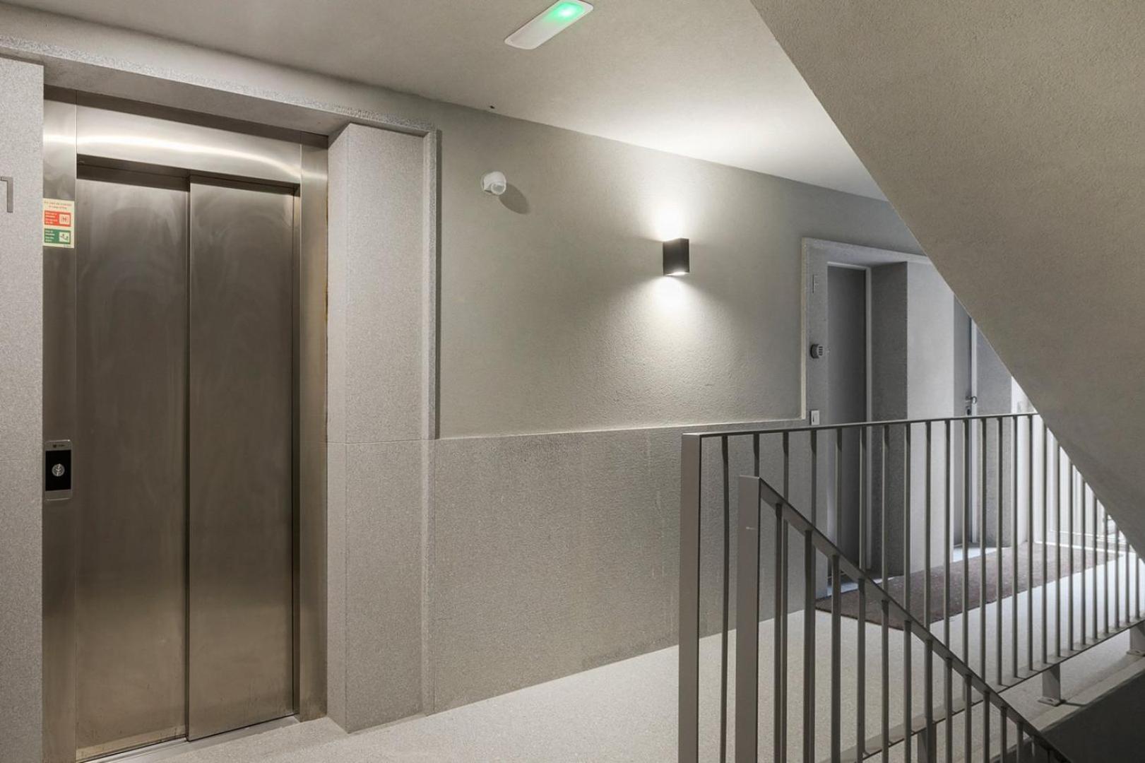 Guestready - Trendy Getaway In The Heart Of Porto Apartment Exterior foto